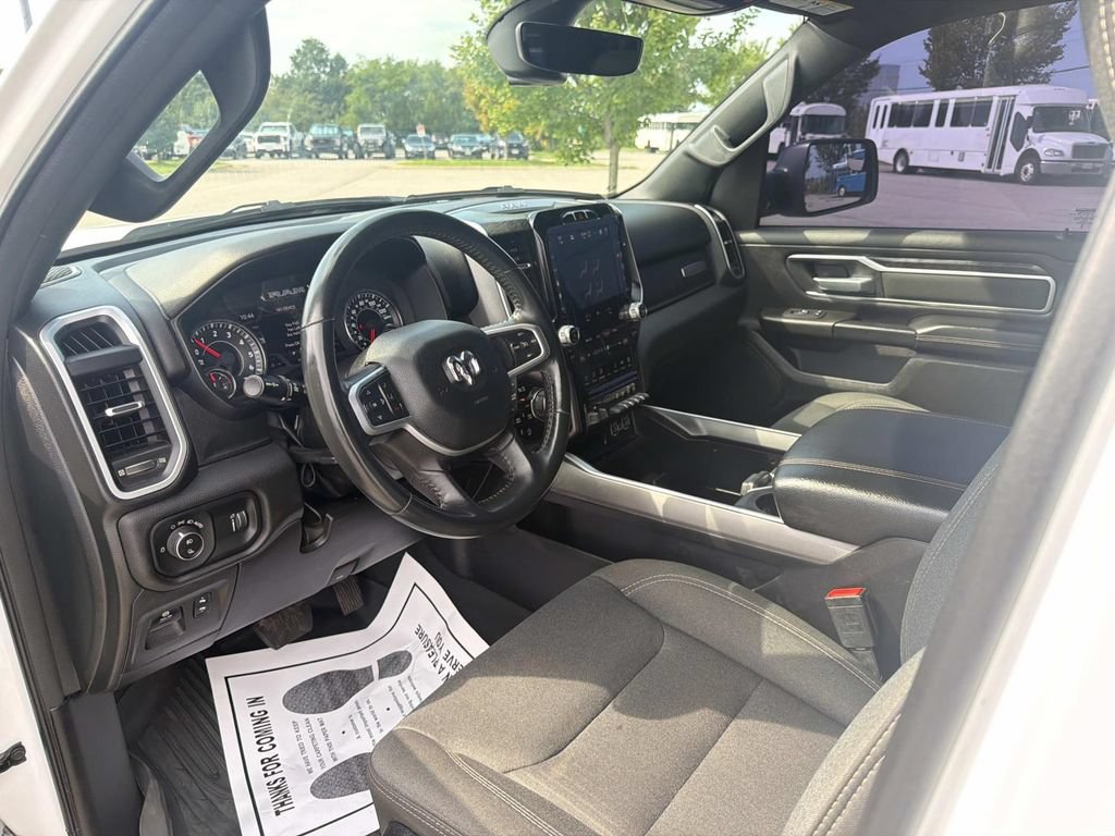 Used 2023 RAM 1500 Big Horn AWD/4WD image 3