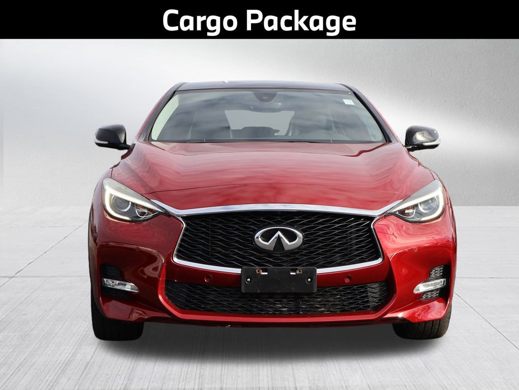 Used 2018 INFINITI QX30 Sport w/ Cargo Package image 3