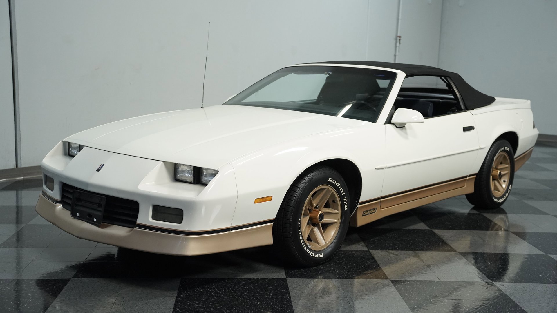 Used 1988 Chevrolet Camaro LT image 5