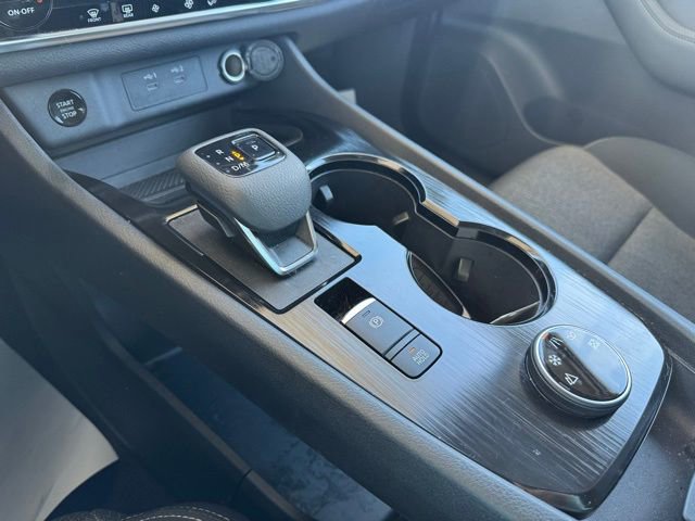 Used 2024 Nissan Rogue SV image 11