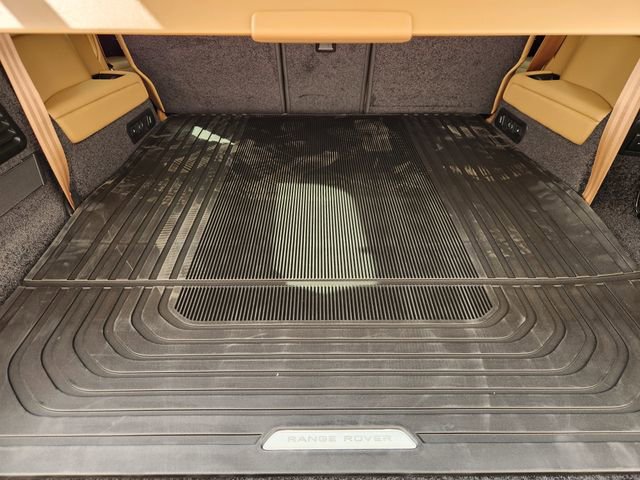 New 2026 Land Rover Range Rover Long Wheelbase SE image 22