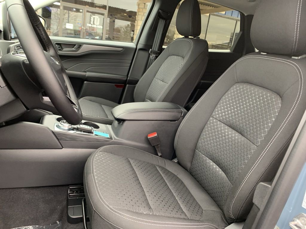 New 2026 Ford Escape Active w/ Cold Weather Package image 10