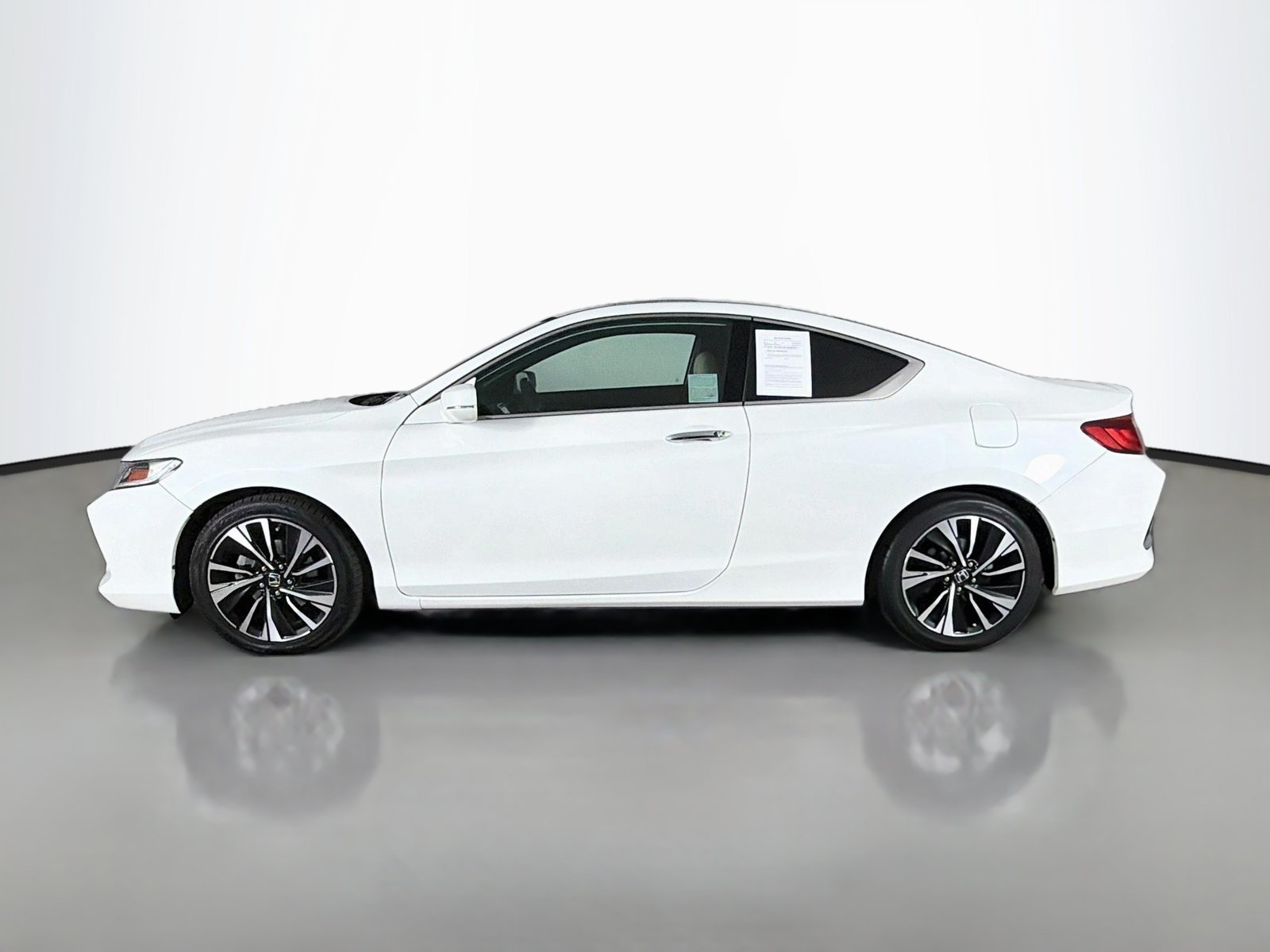 Used 2017 Honda Accord EX-L image 4