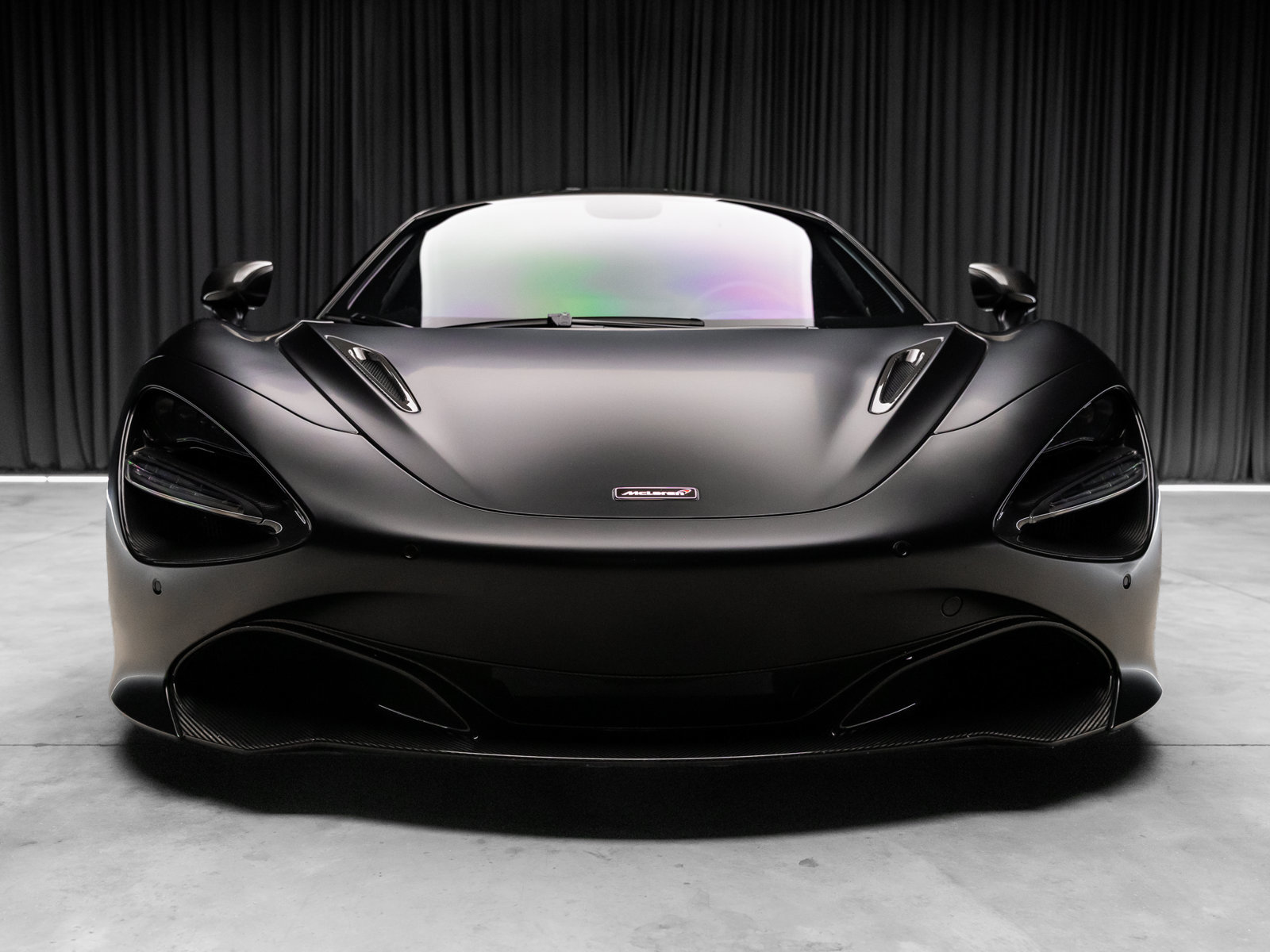 Used 2018 McLaren 720S RWD image 22