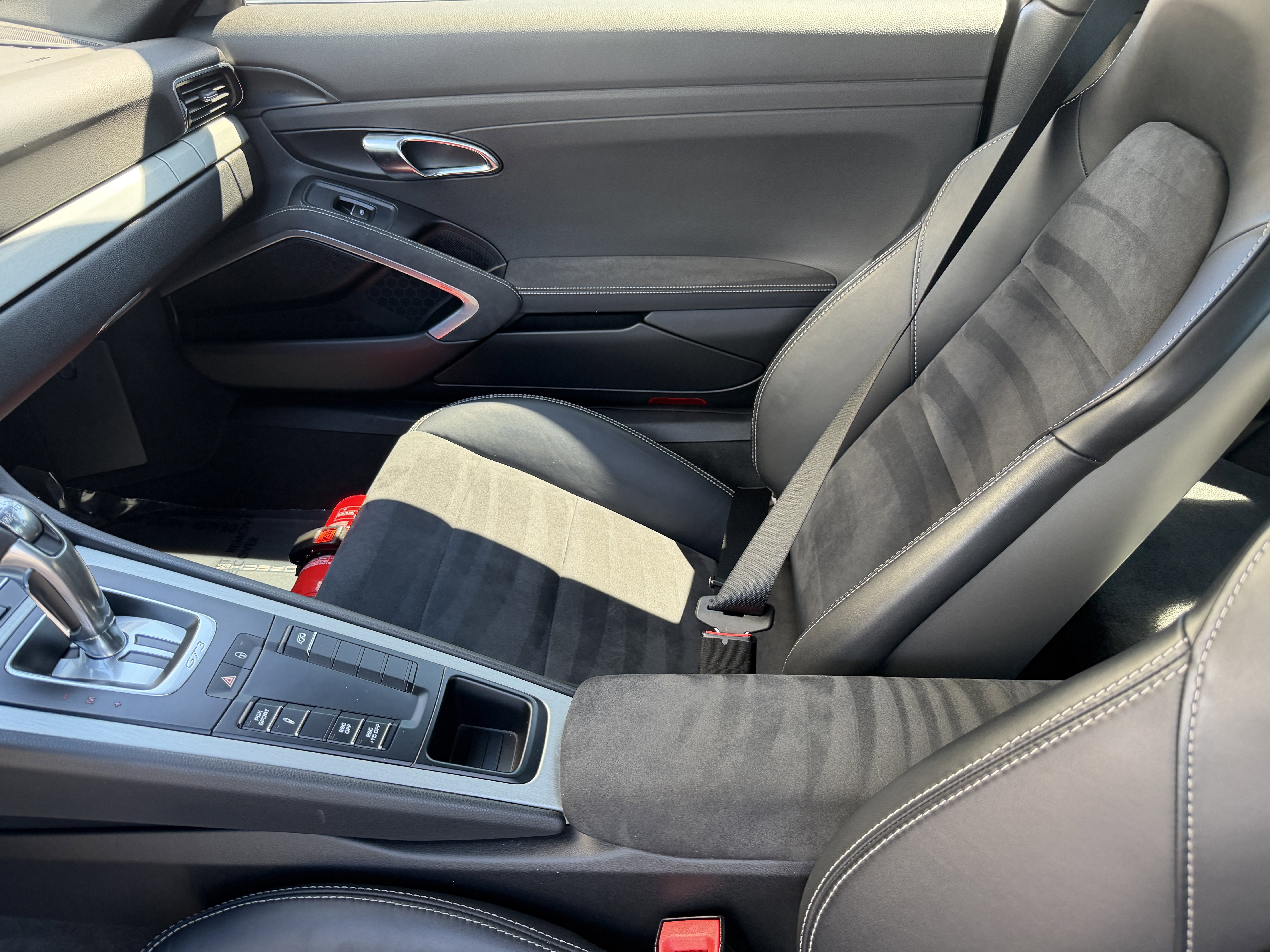 Certified 2015 Porsche 911 GT3 image 14