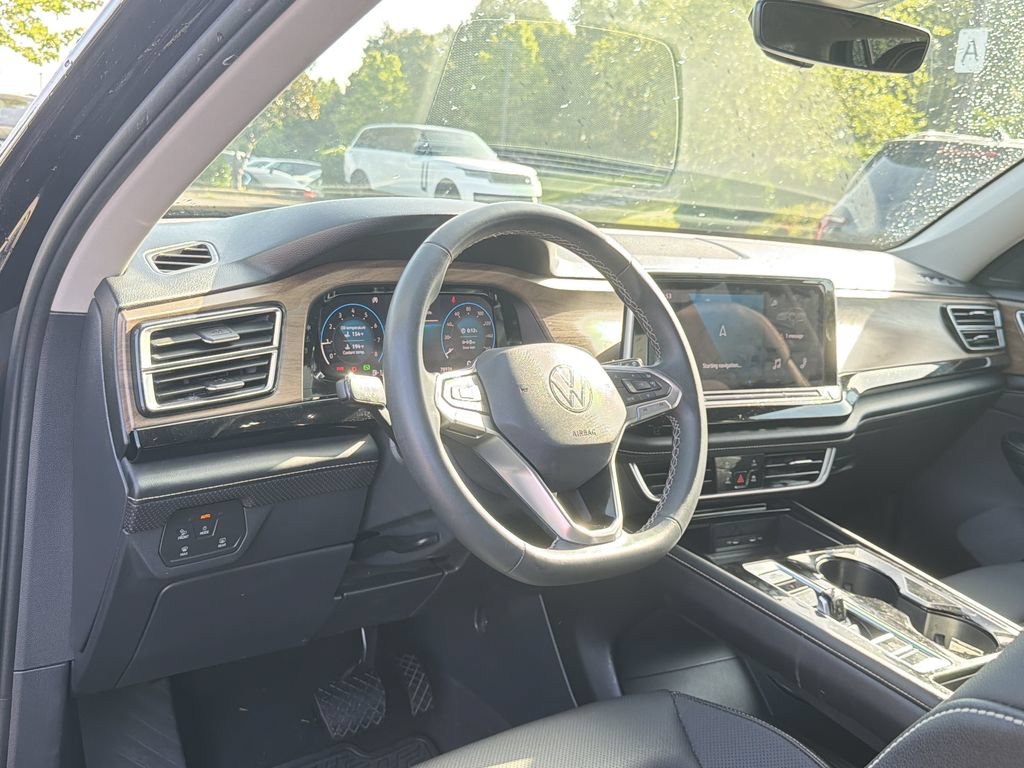 Used 2024 Volkswagen Atlas SE FWD image 10