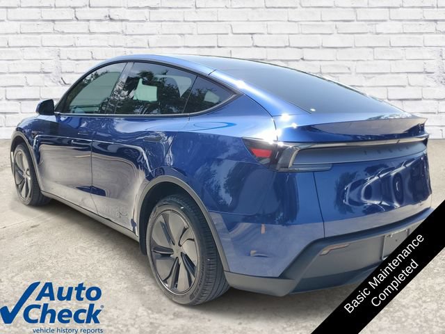 Used 2026 Tesla Model Y 2WD image 2