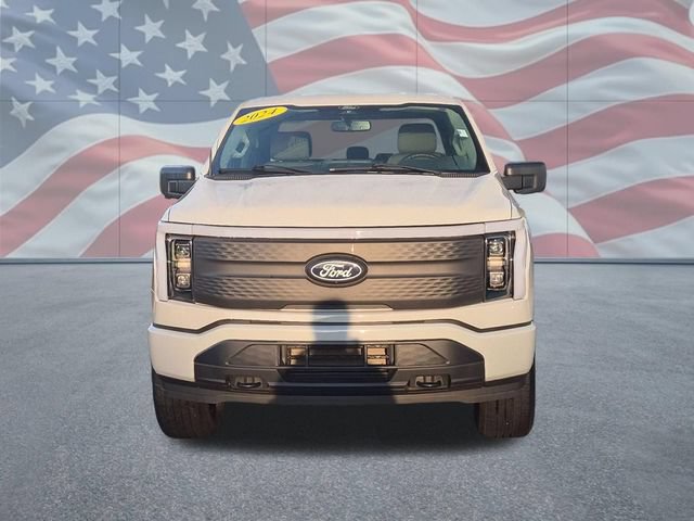 Used 2024 Ford F150 Lightning XLT AWD/4WD image 7