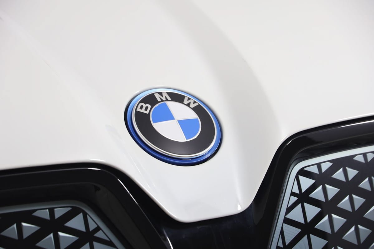 Used 2024 BMW iX xDrive50 w/ Convenience Package AWD/4WD image 18