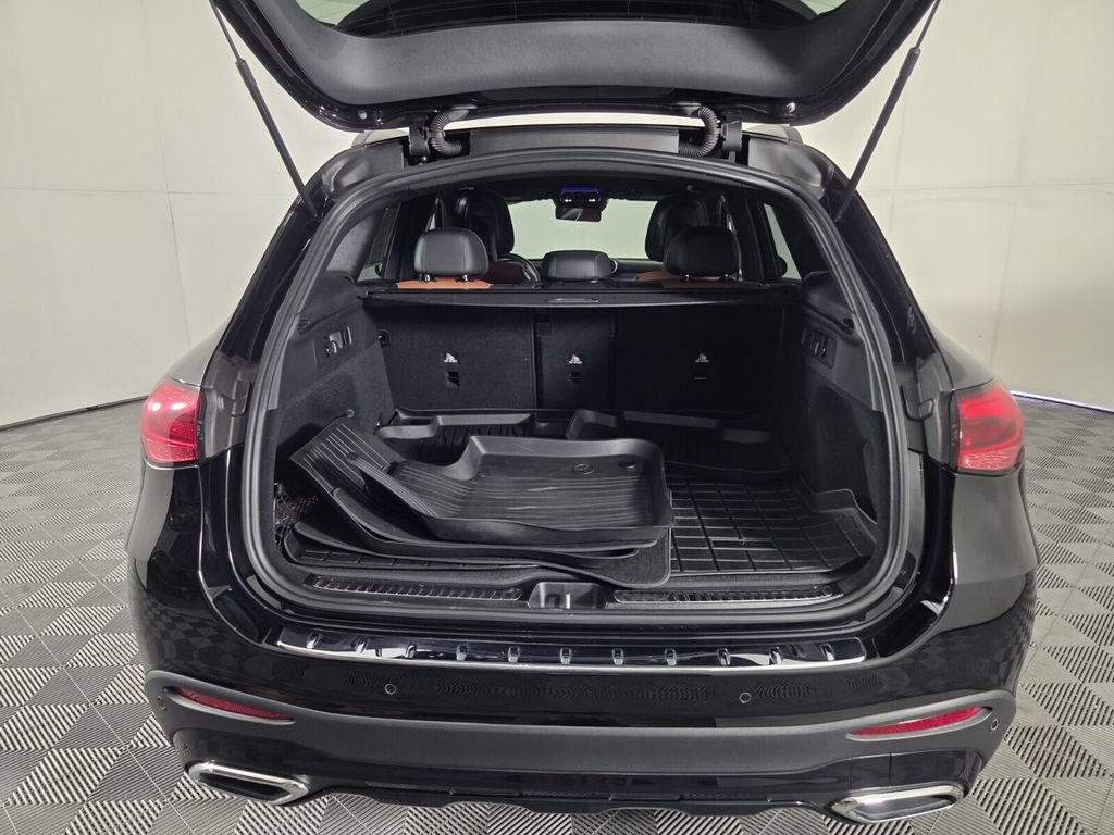 Used 2023 Mercedes-Benz GLC 300 image 28