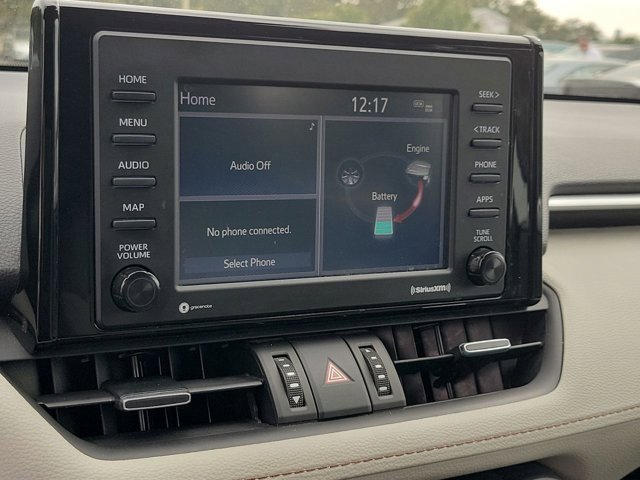 Used 2021 Toyota RAV4 XLE Premium image 24