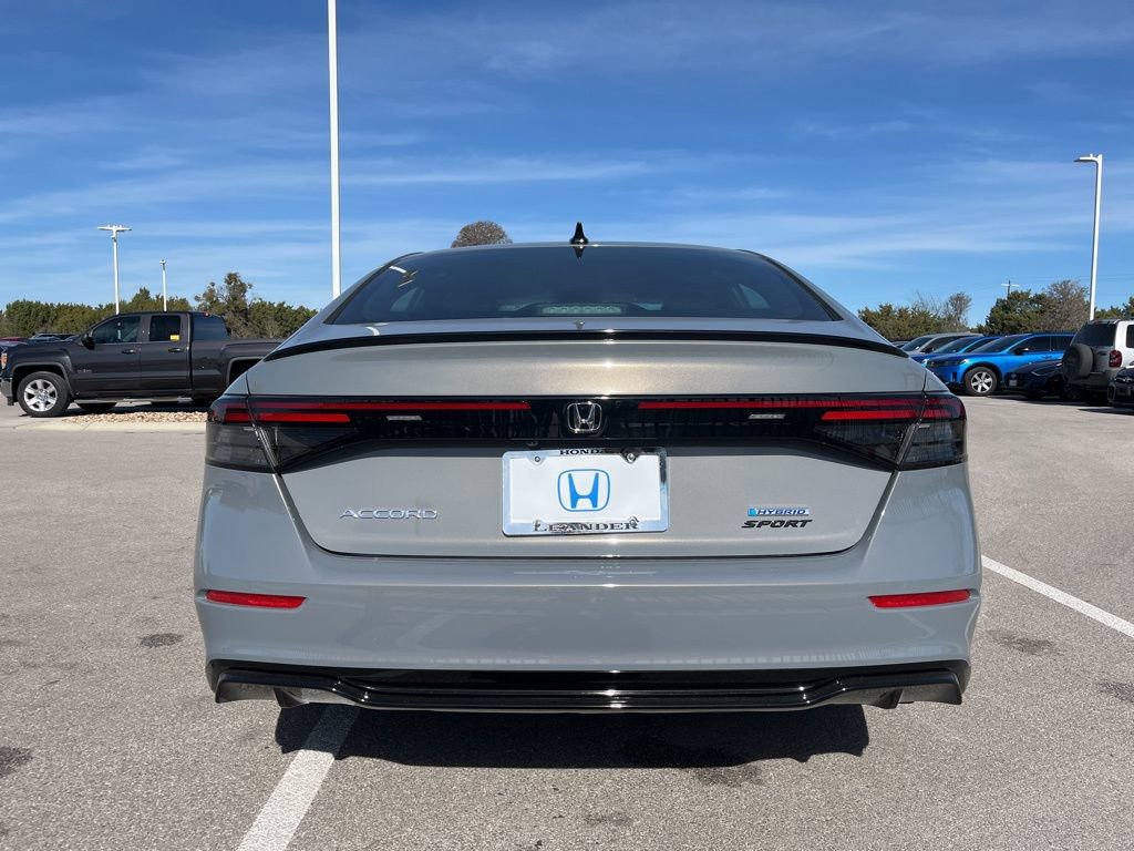 Used 2025 Honda Accord Sport image 5