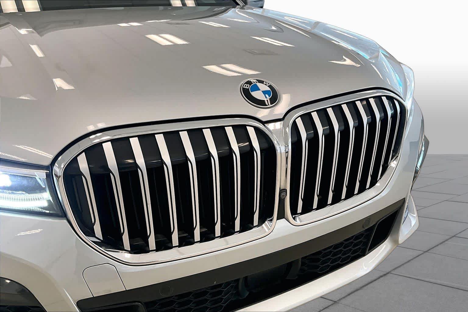 Used 2020 BMW 750i xDrive w/ M Sport Package AWD/4WD image 27