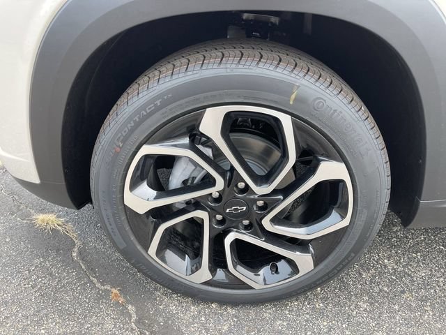 New 2026 Chevrolet Trax RS w/ Sunroof Package FWD image 10
