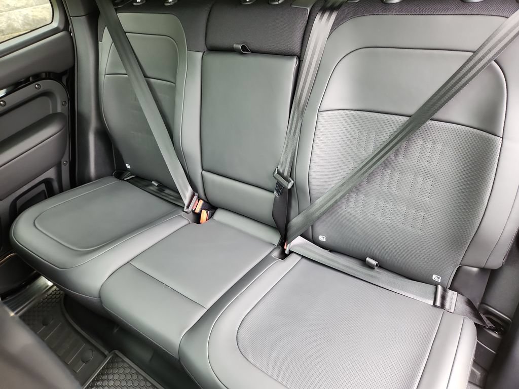 New 2026 Land Rover Defender 110 OCTA AWD/4WD image 23