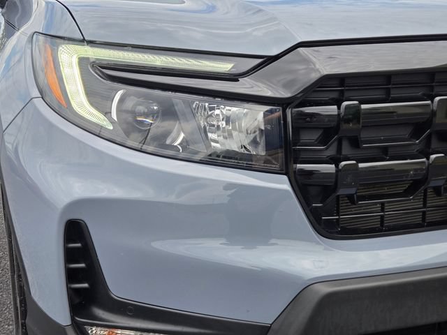 Used 2025 Honda Ridgeline Black Edition image 3