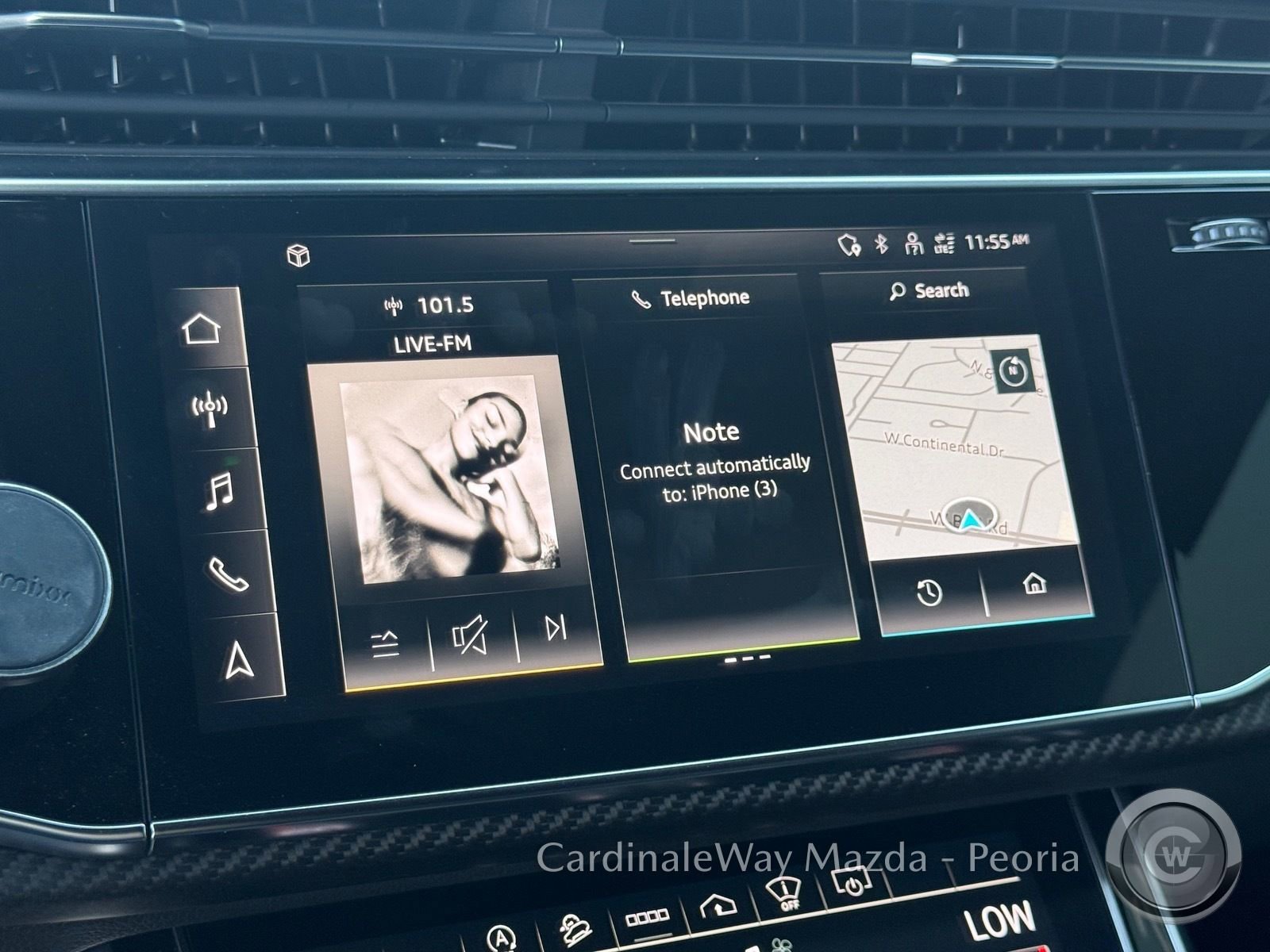 Used 2021 Audi RS Q8 w/ Black Optic Package image 21