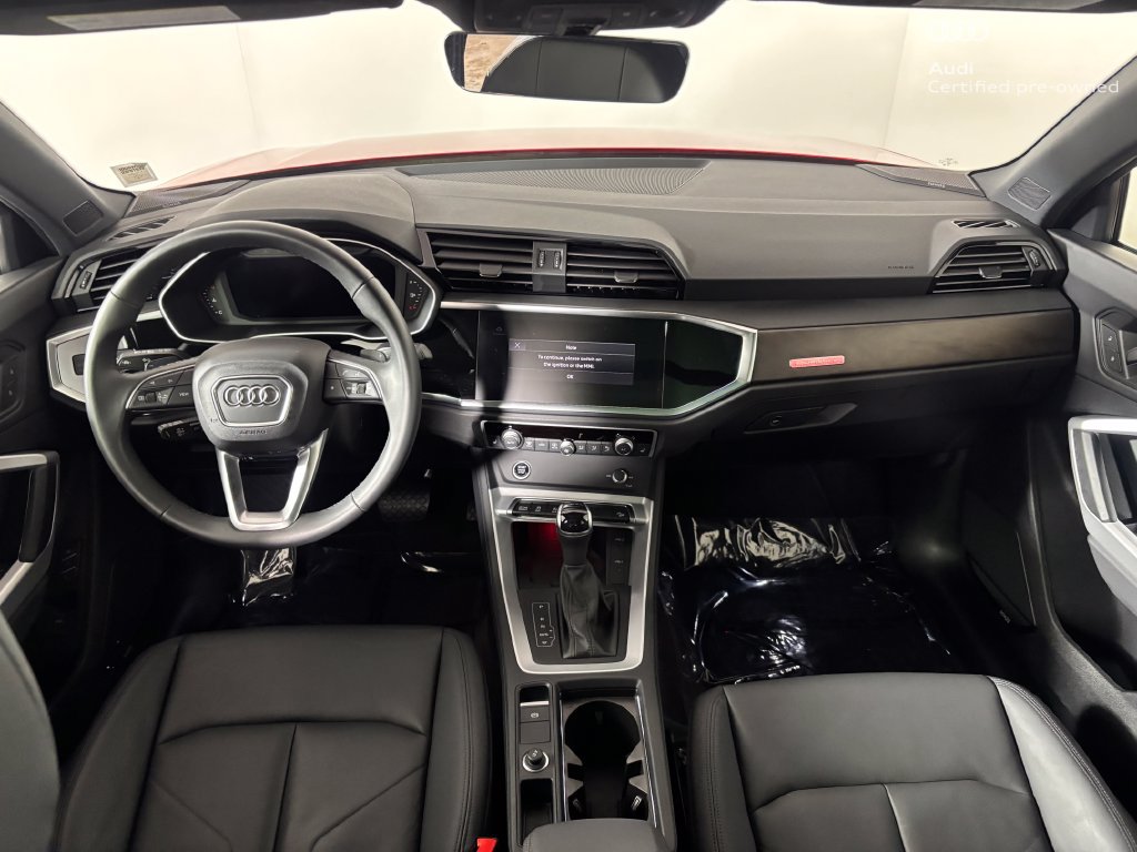 Certified 2025 Audi Q3 2.0T Premium Plus w/ Premium Plus Package AWD/4WD image 17