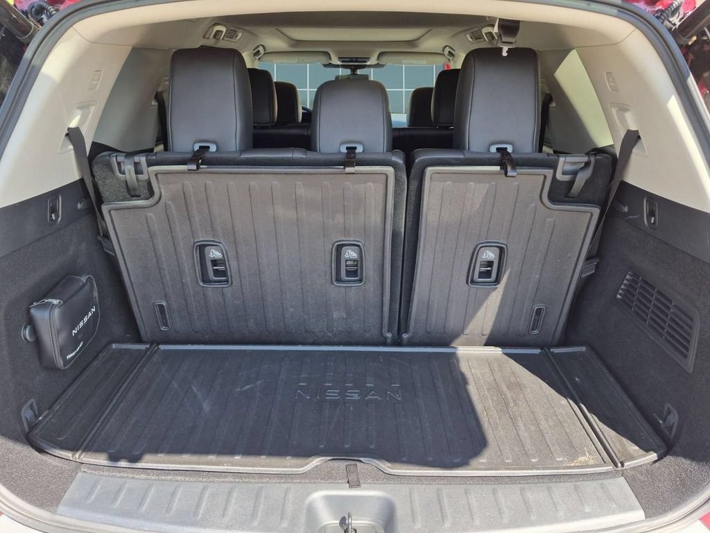 Used 2025 Nissan Pathfinder Platinum w/ Cargo Package FWD image 27