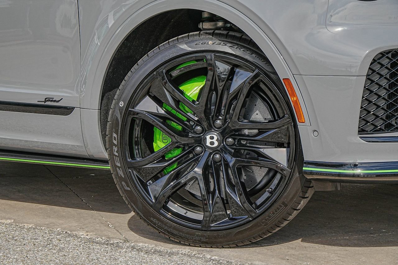 New 2026 Bentley Bentayga Speed image 2