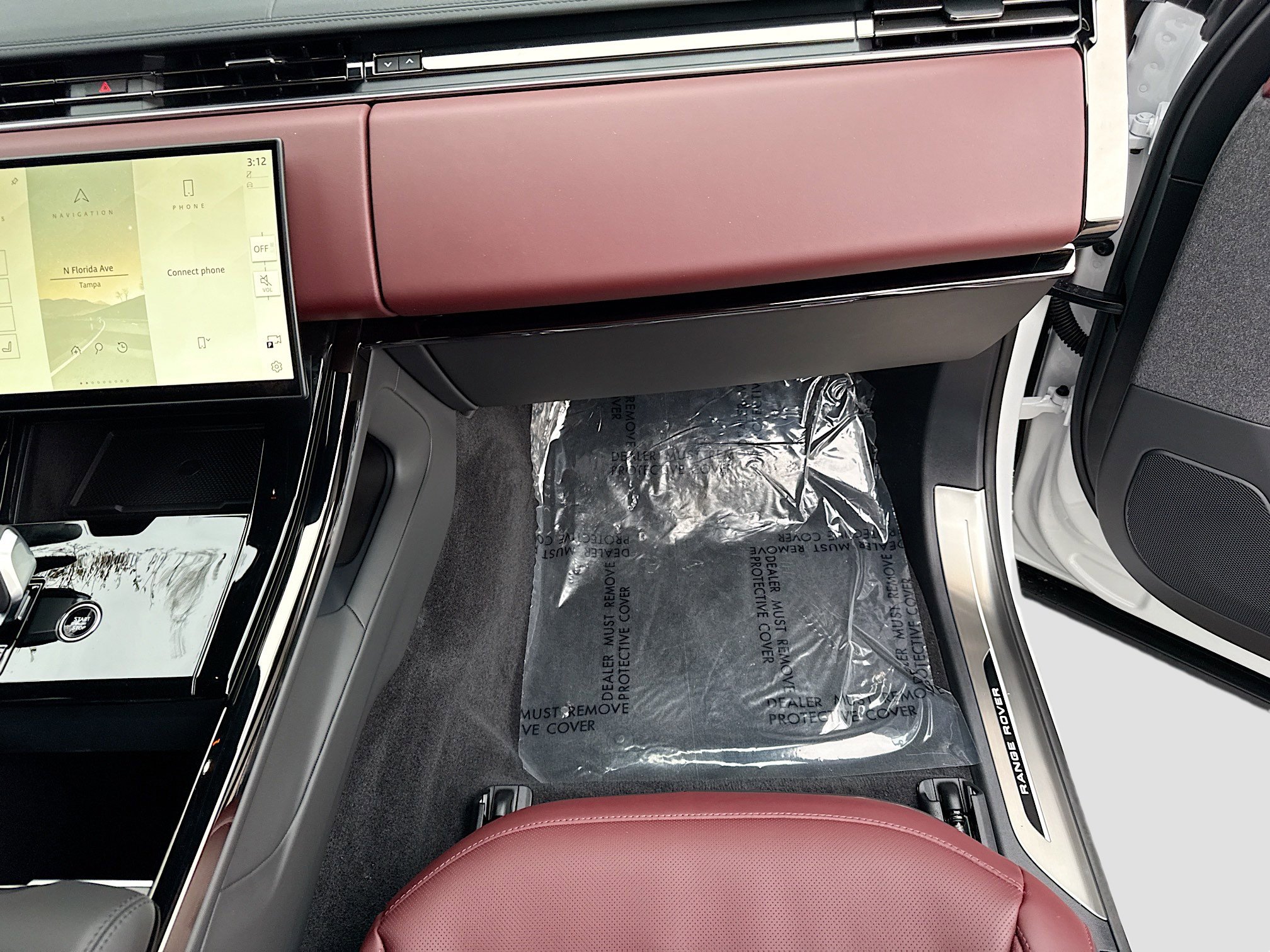 New 2026 Land Rover Range Rover Sport Dynamic SE image 17