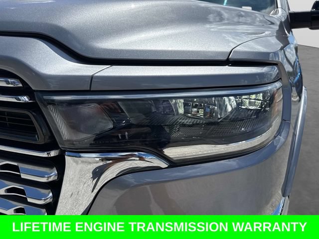 Used 2025 RAM 1500 Laramie w/ Sport Appearance Package AWD/4WD image 10