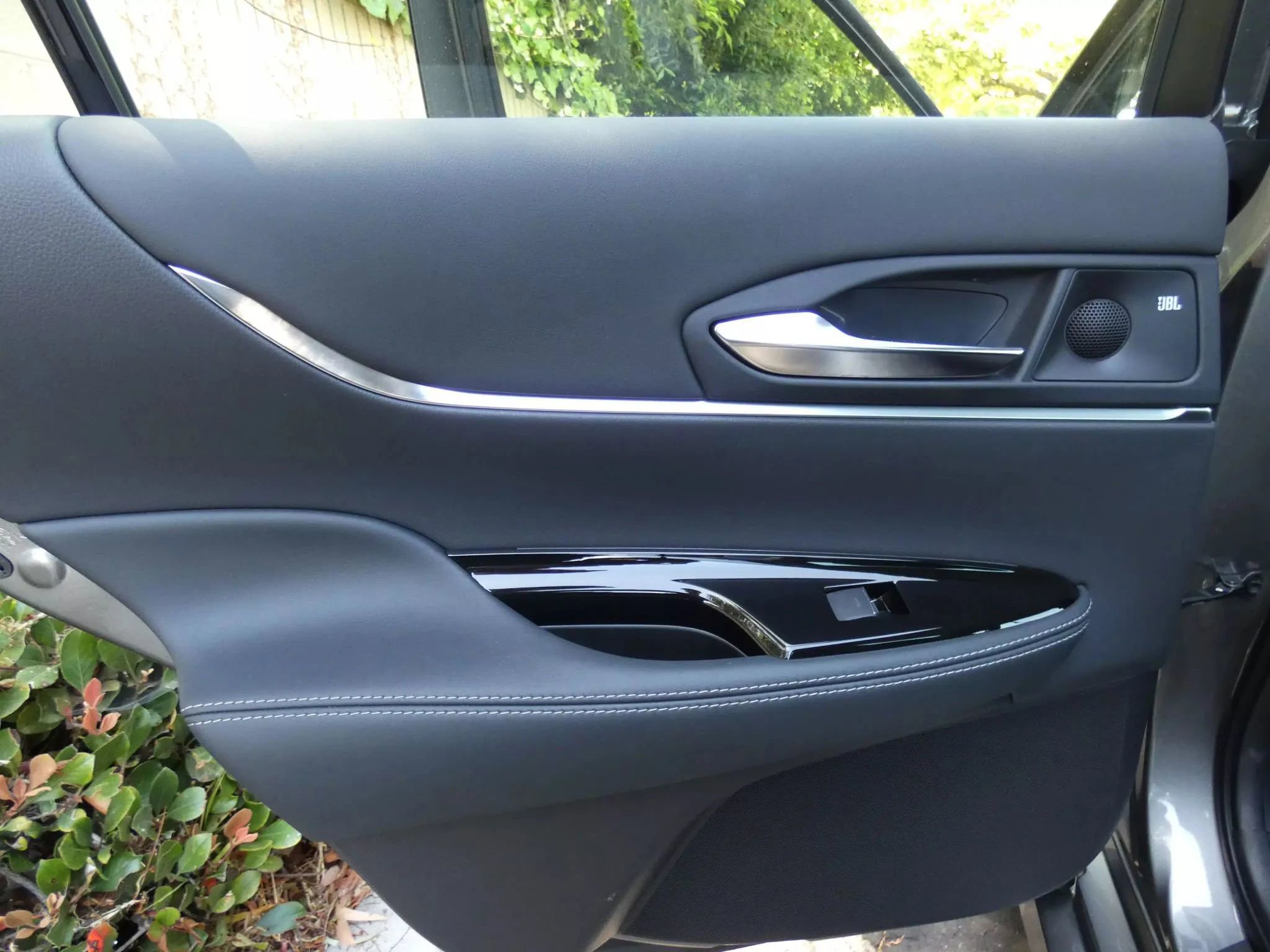 Used 2022 Toyota Mirai XLE Sedan 4D image 33