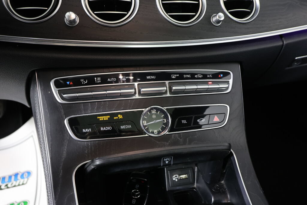 Used 2019 Mercedes-Benz E 300 4MATIC image 39