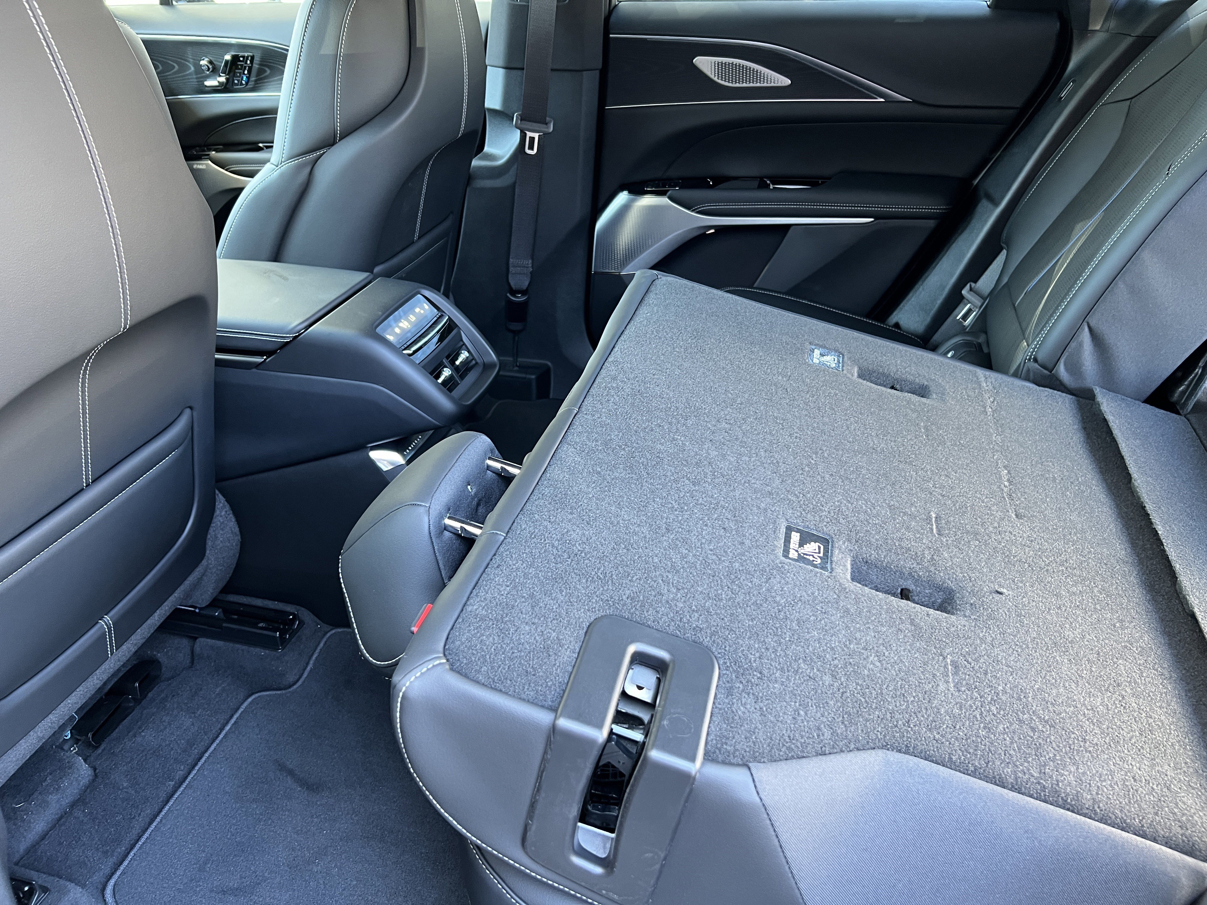 New 2026 Cadillac Lyriq V image 18