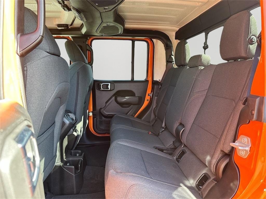 New 2025 Jeep Gladiator Sport image 23