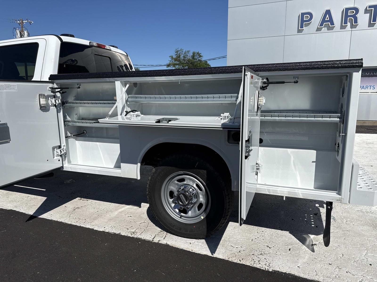 New 2026 Ford F350 XL w/ XL Chrome Package AWD/4WD image 12