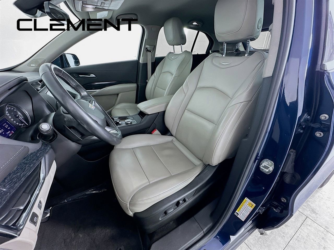 Used 2022 Cadillac XT4 Premium Luxury w/ Safety Alert Package image 30