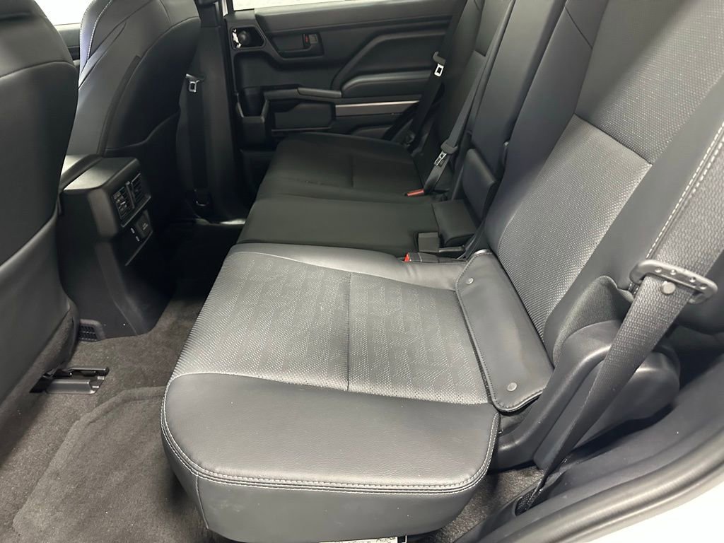 Used 2025 Toyota 4Runner TRD Off-Road Premium image 44