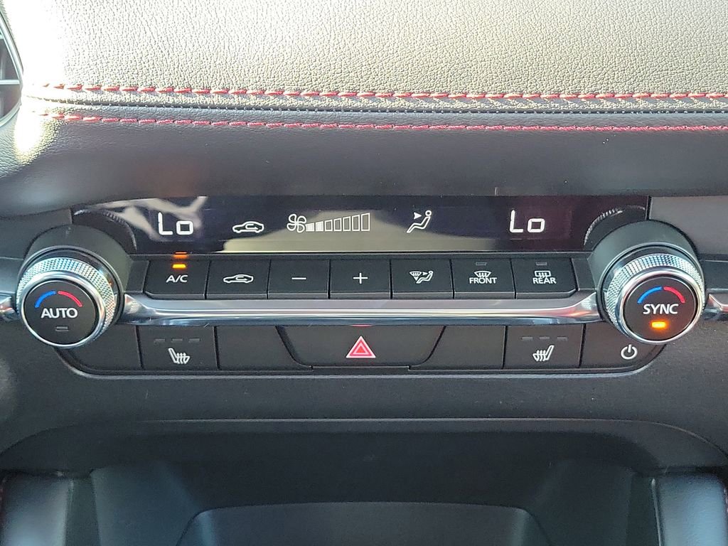 New 2026 MAZDA MAZDA3 Carbon image 28