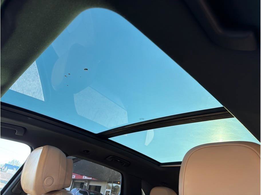 Used 2020 Porsche Cayenne S image 25