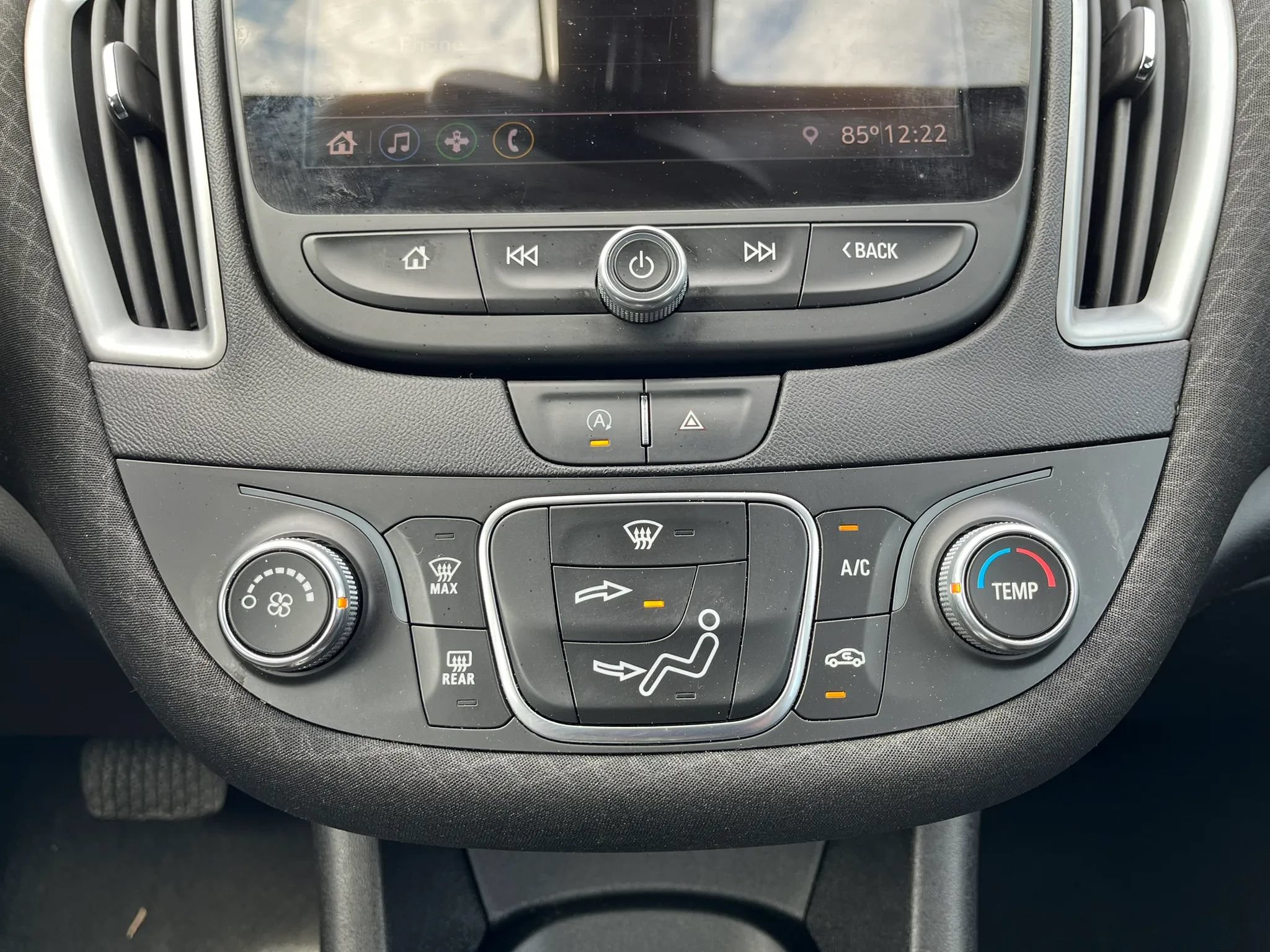 Used 2020 Chevrolet Malibu LS FWD image 40