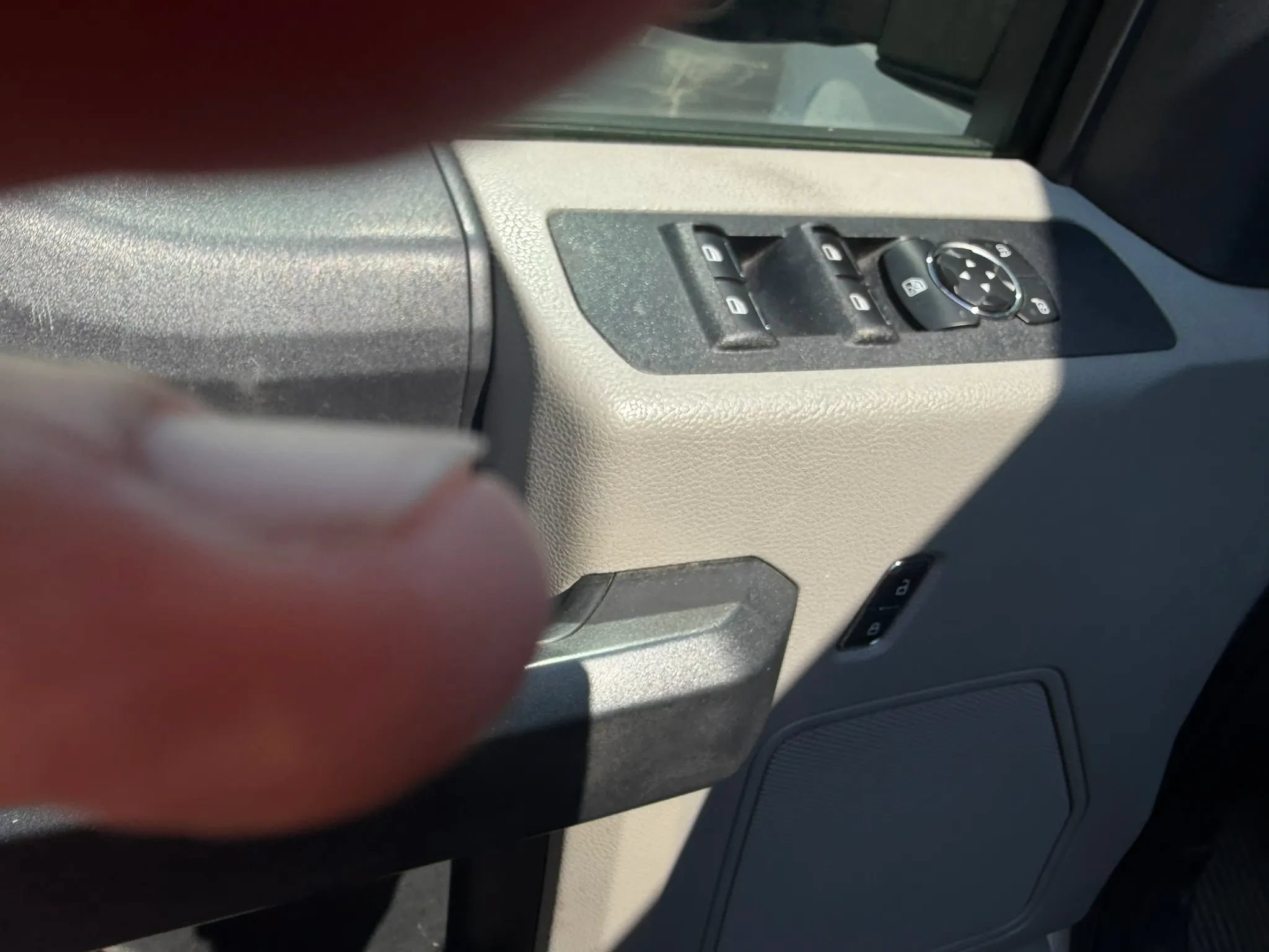 Used 2017 Ford F250 XL w/ Power Equipment Group AWD/4WD image 25
