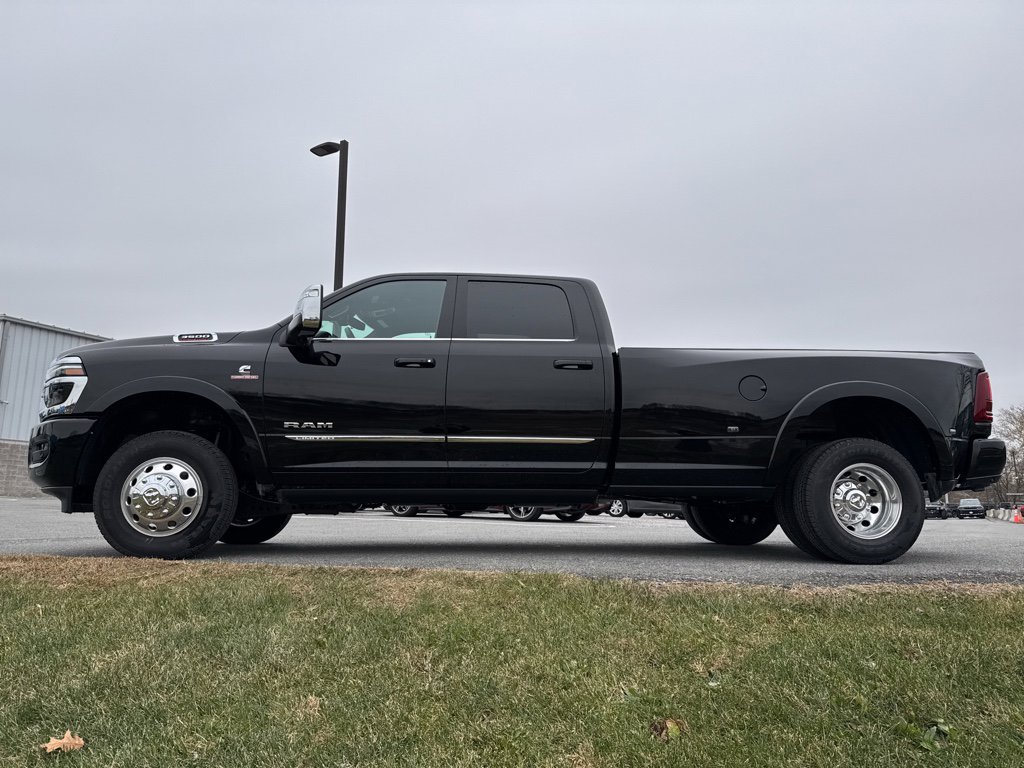 New 2026 RAM 3500 Limited image 11