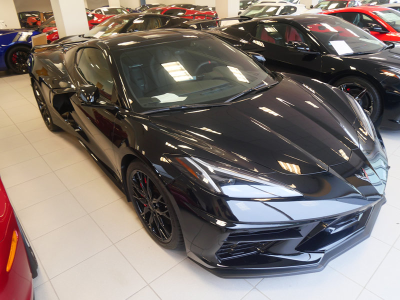 Used 2023 Chevrolet Corvette Stingray Premium Cpe w/ Z51 Performance Package RWD image 1
