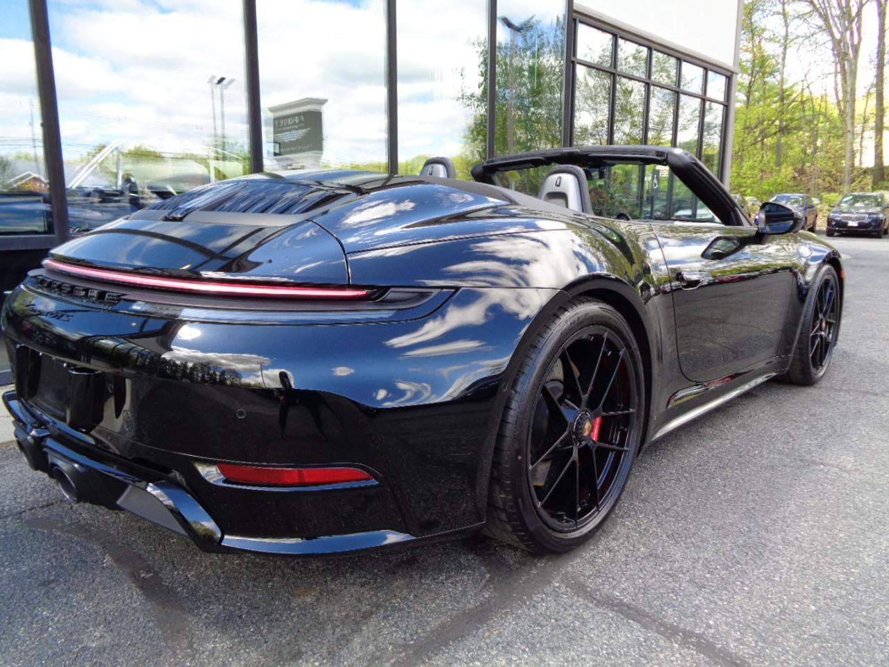 Used 2026 Porsche 911 Carrera 4 GTS AWD/4WD image 5