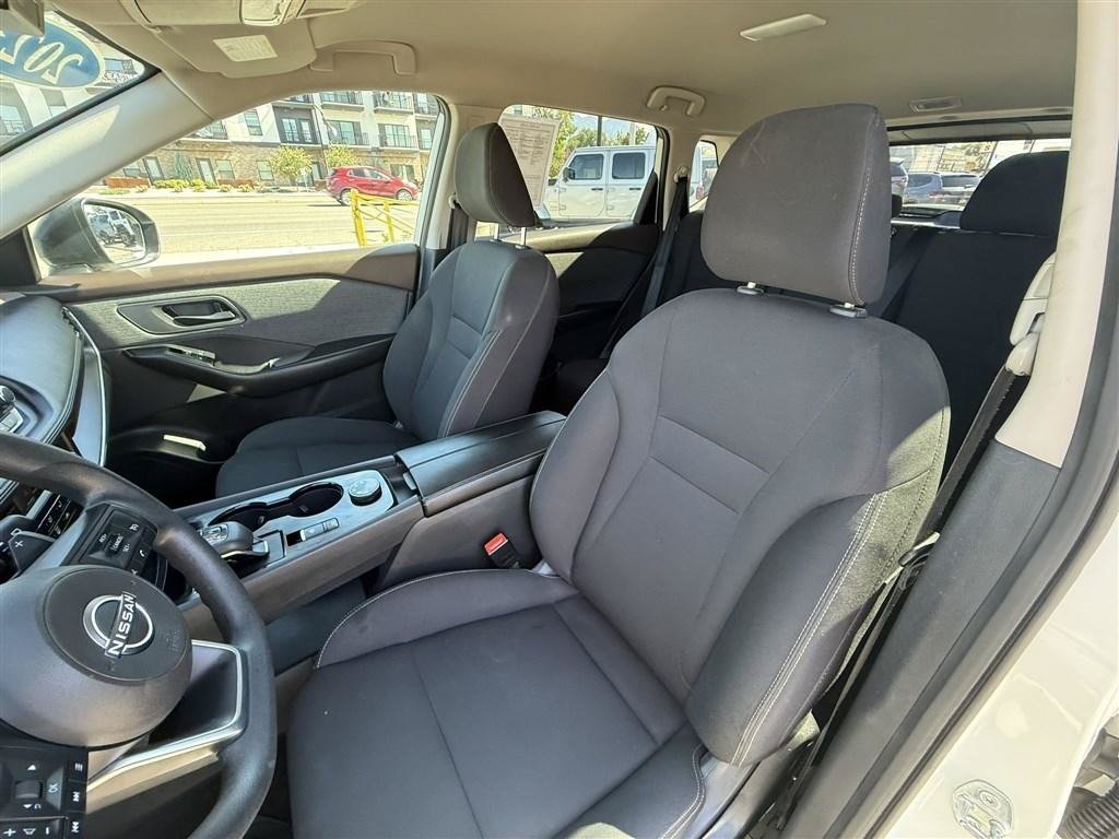 Used 2023 Nissan Rogue S AWD/4WD image 18
