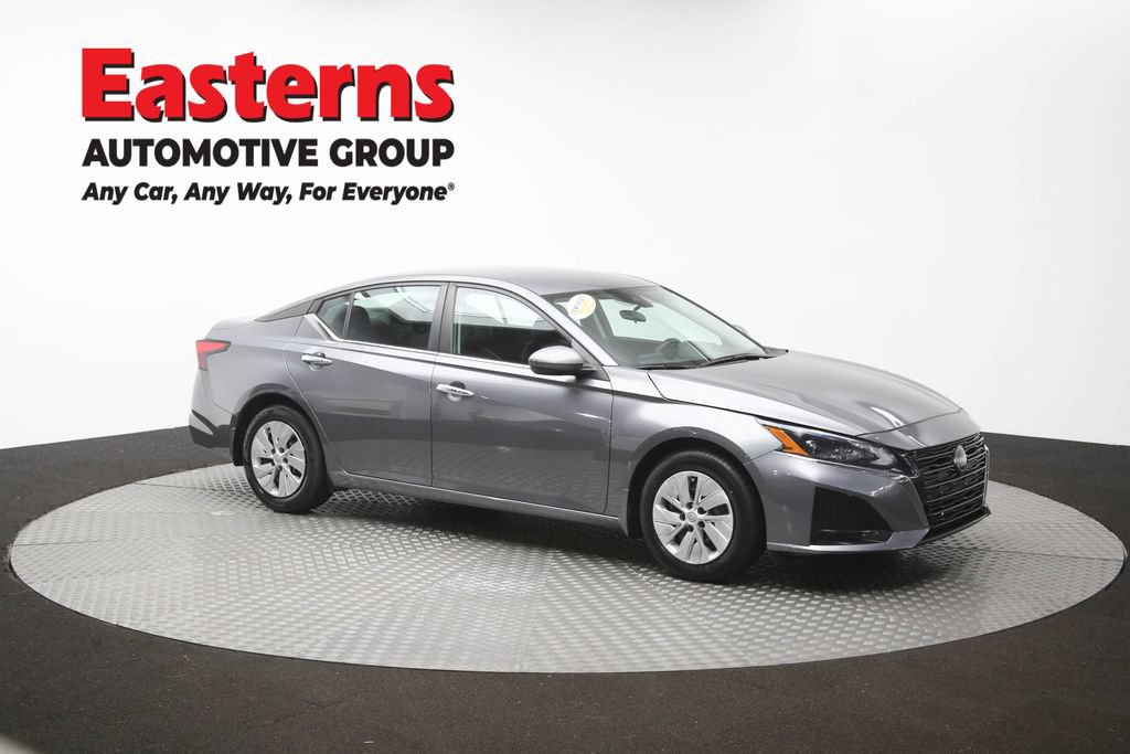 Used 2023 Nissan Altima 2.5 S FWD image 47