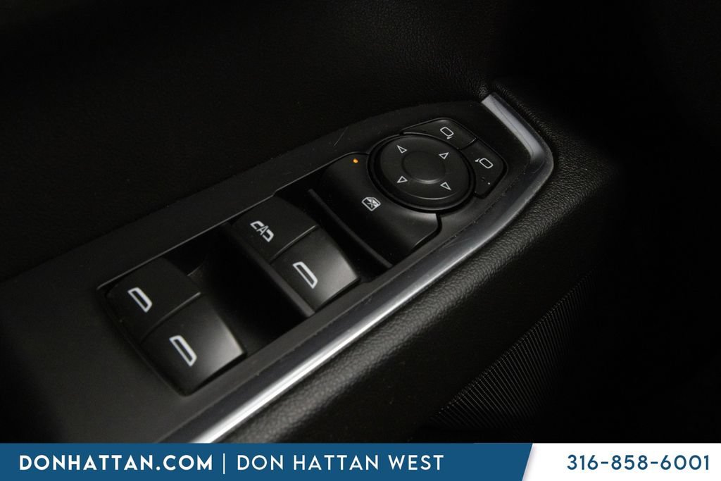 Used 2022 Chevrolet Silverado 1500 RST w/ Z71 Off-Road Package AWD/4WD image 16