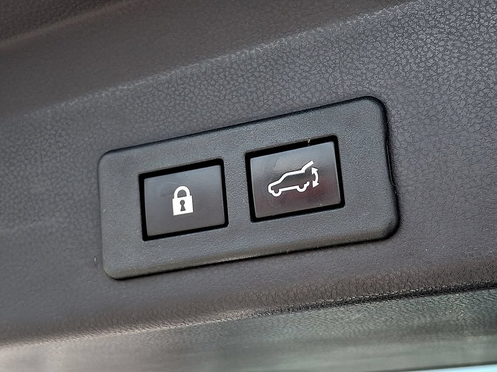 Used 2022 Subaru Ascent Limited AWD/4WD image 30
