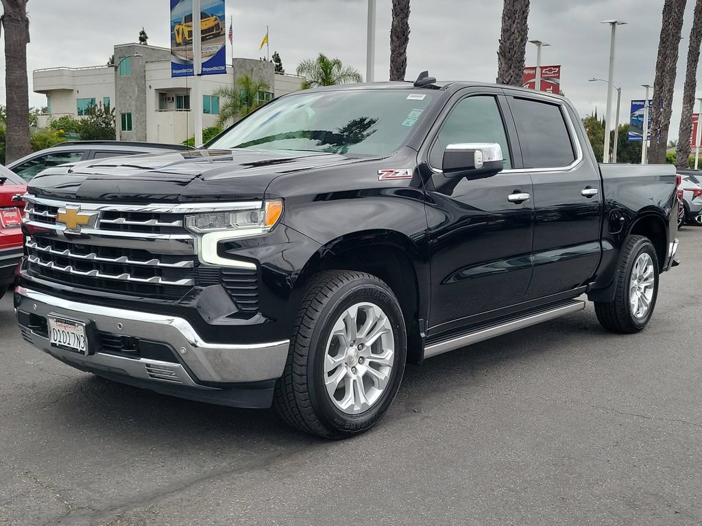 Used 2022 Chevrolet Silverado 1500 LTZ w/ LTZ Convenience Package II AWD/4WD image 33
