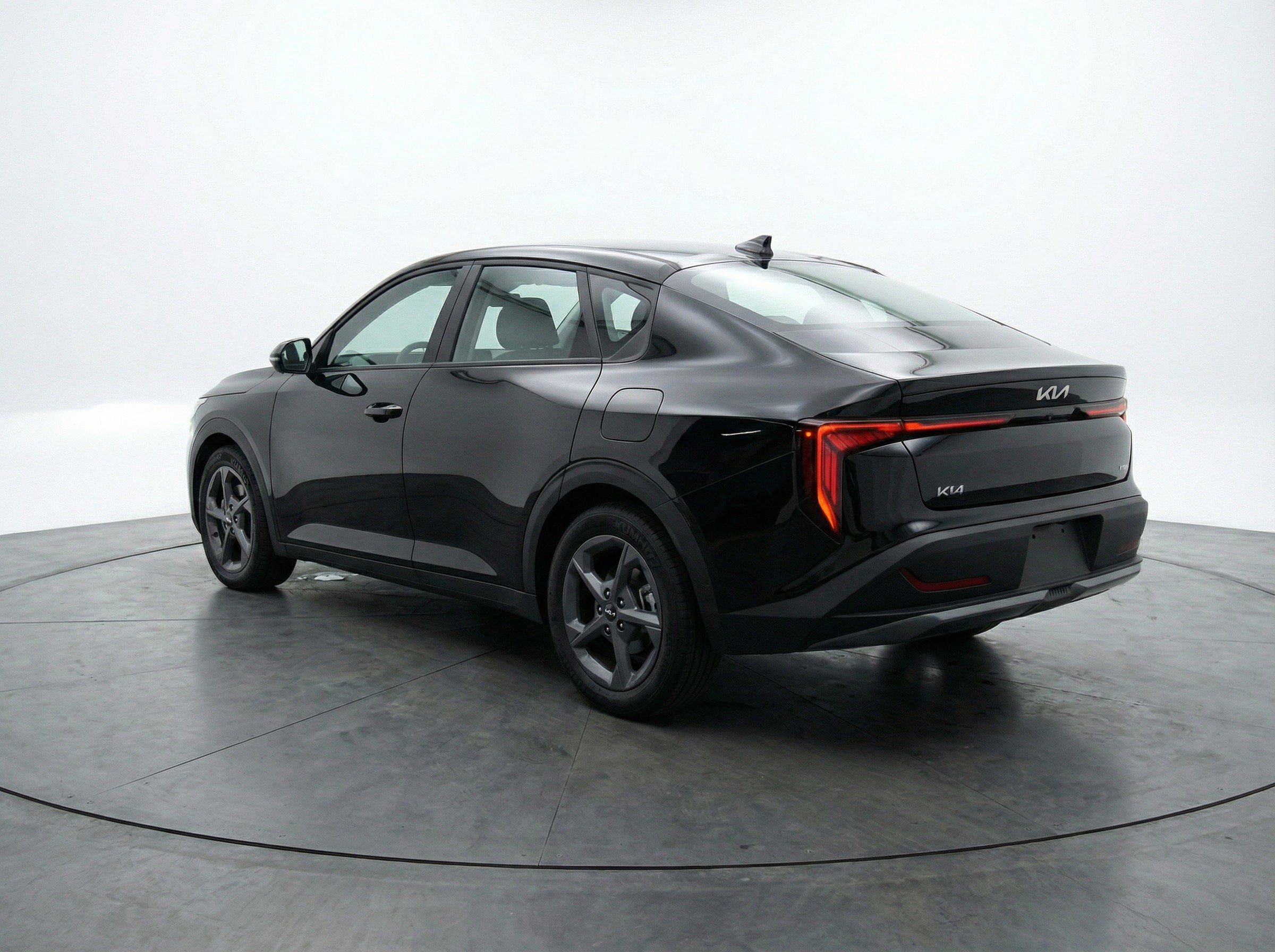 Used 2025 Kia K4 LXS image 9