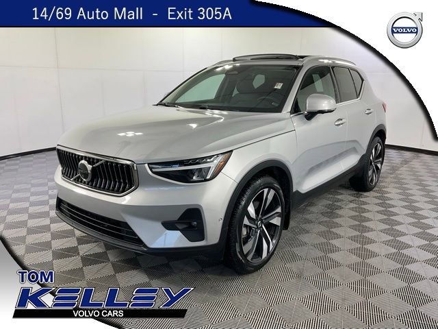 Certified 2023 Volvo XC40 B5 Plus w/ Climate Package image 1