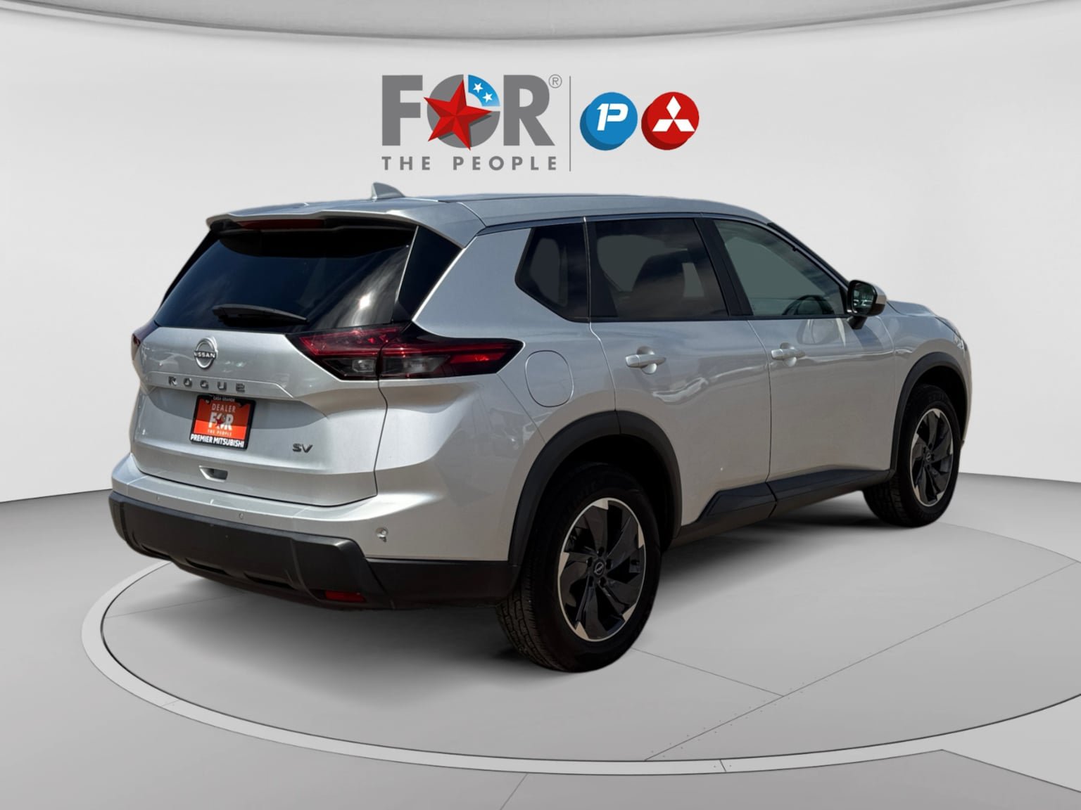 Used 2024 Nissan Rogue SV FWD image 5