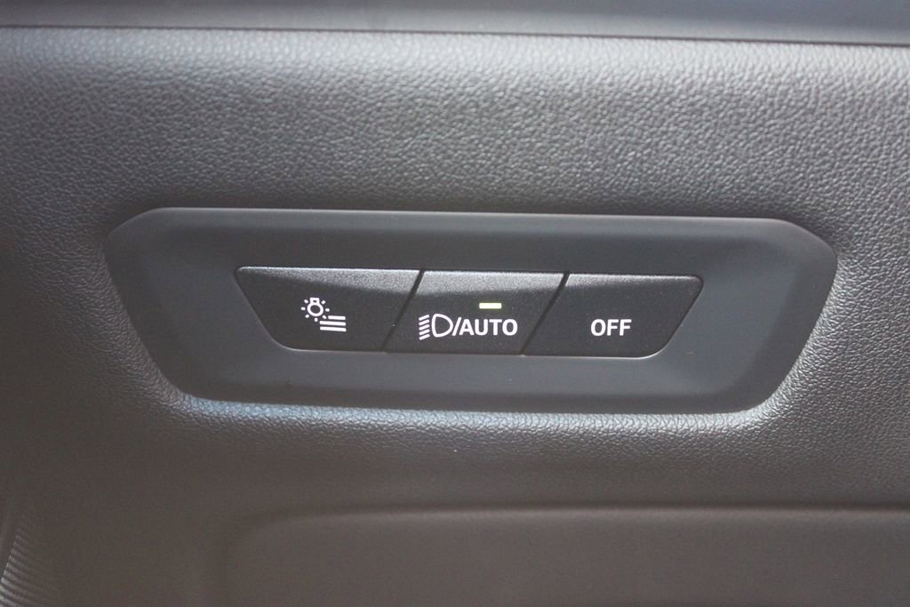 Used 2024 BMW X5 xDrive40i w/ M Sport Package image 51