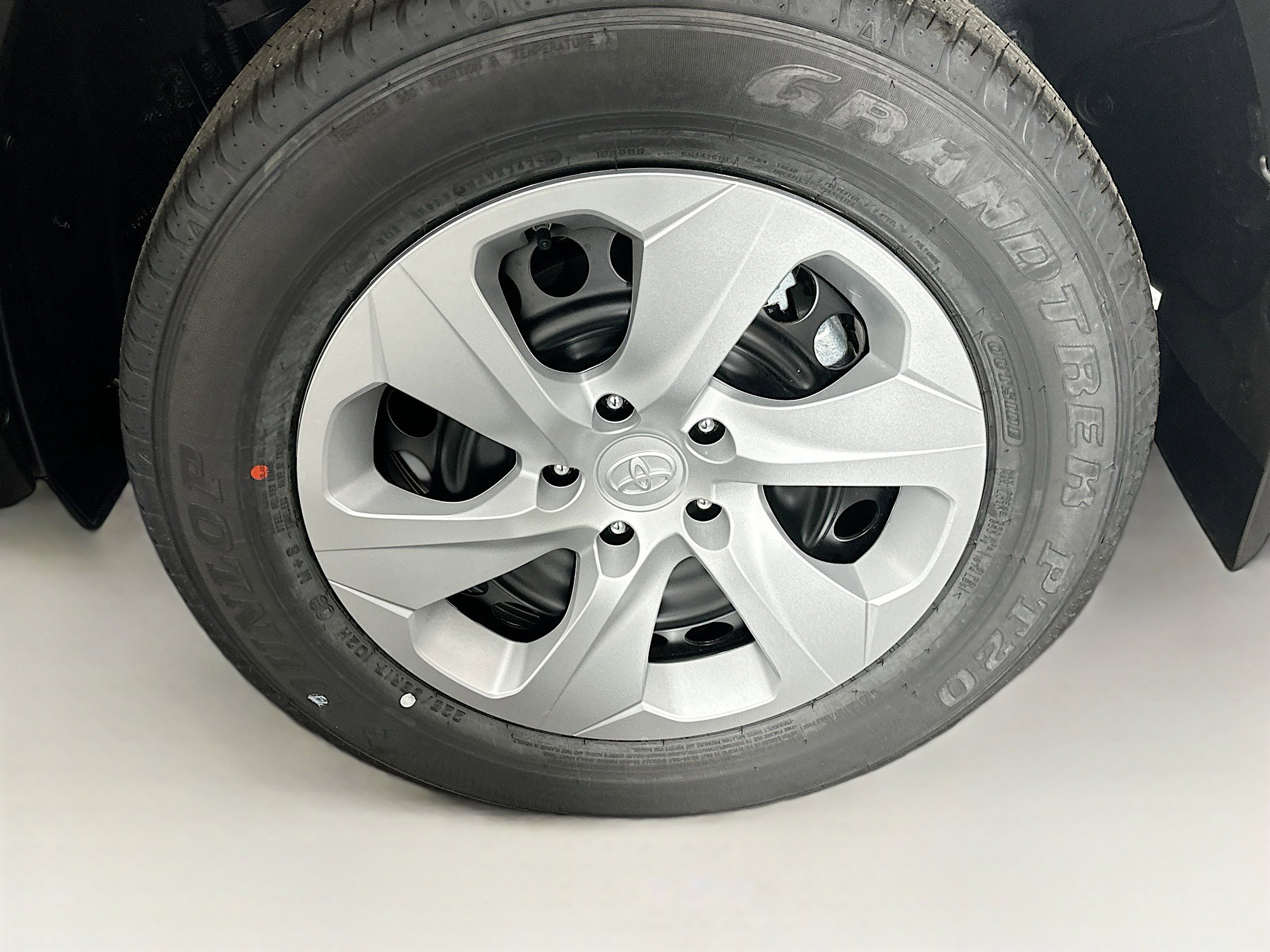 Used 2025 Toyota RAV4 LE image 11